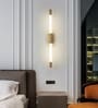 Aurora Linear Wallchiere Gold LED Sconce for Modern Interiors