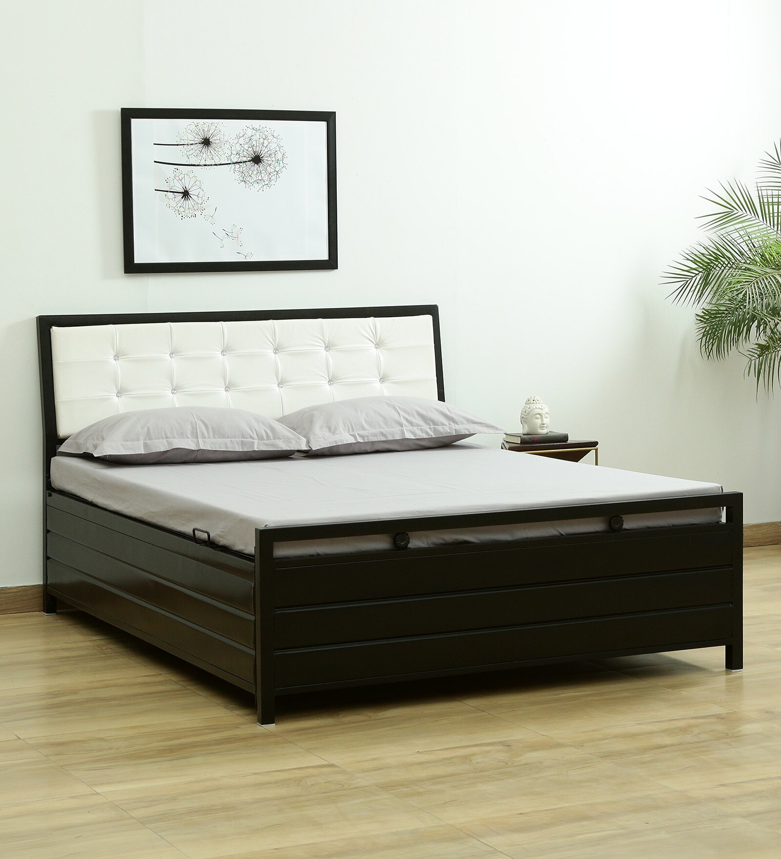 Buy Raven Metal Queen Size Bed With Hydraulic Storage In Black Colour at 33 OFF by Lakecity