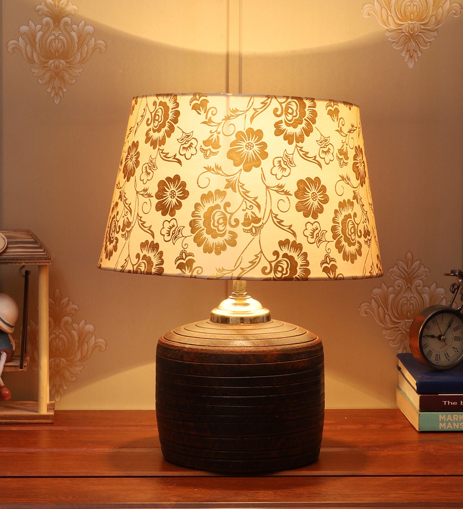 Beige & Gold Shade Table Lamp With Brown Terracotta Base