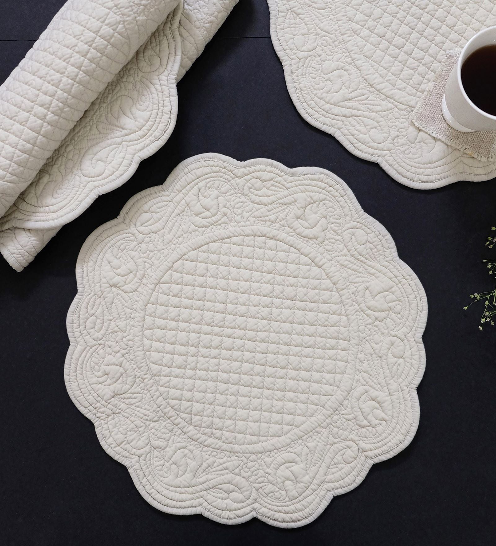 Beige (15.7 x15.7 ) Quilted Cotton (Set of 2) Placemat