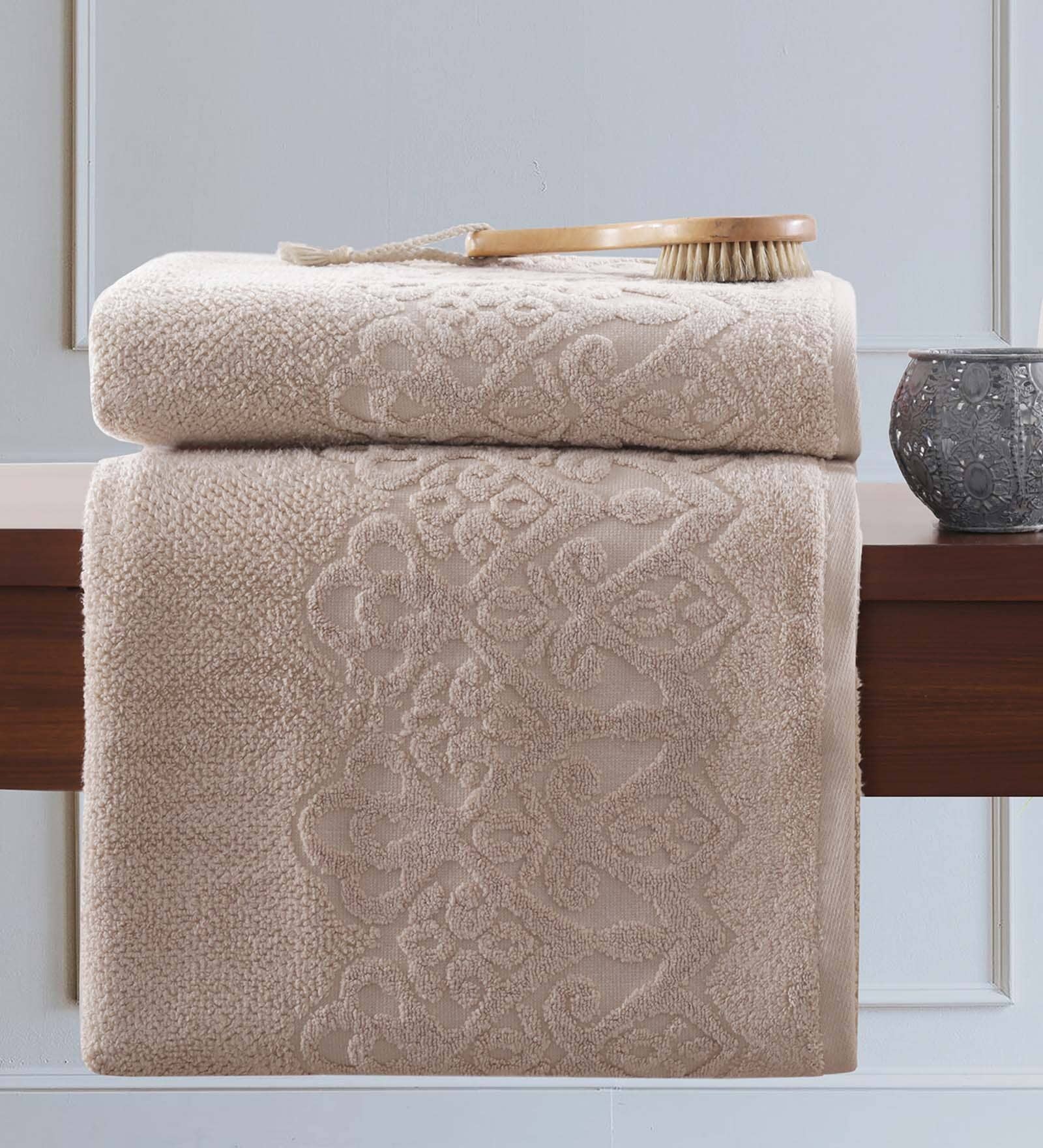 Beige 100% Cotton Solid 550 GSM Bath Towel