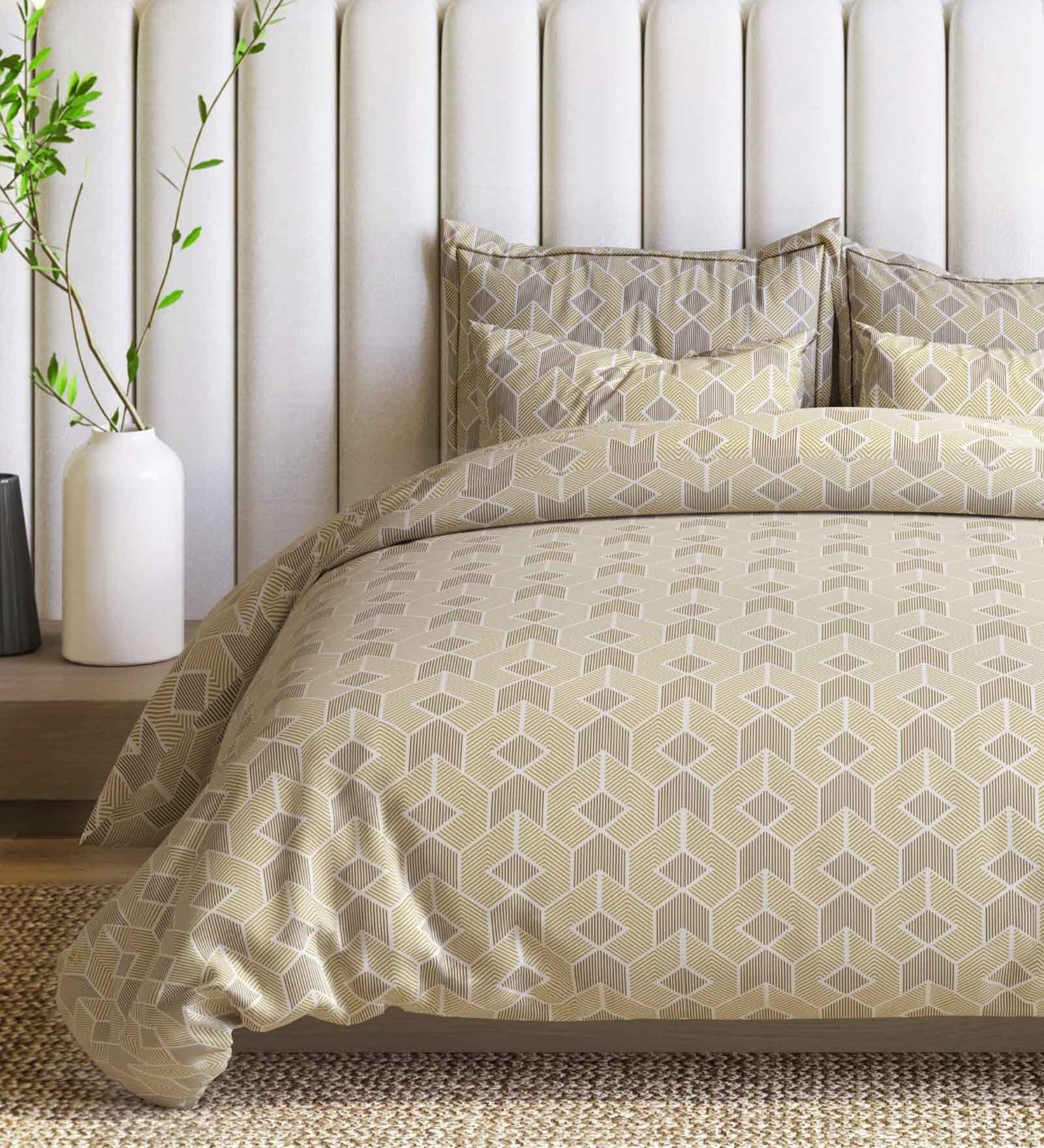 Beige Cotton Blend Geometric 150 GSM Double Comforter