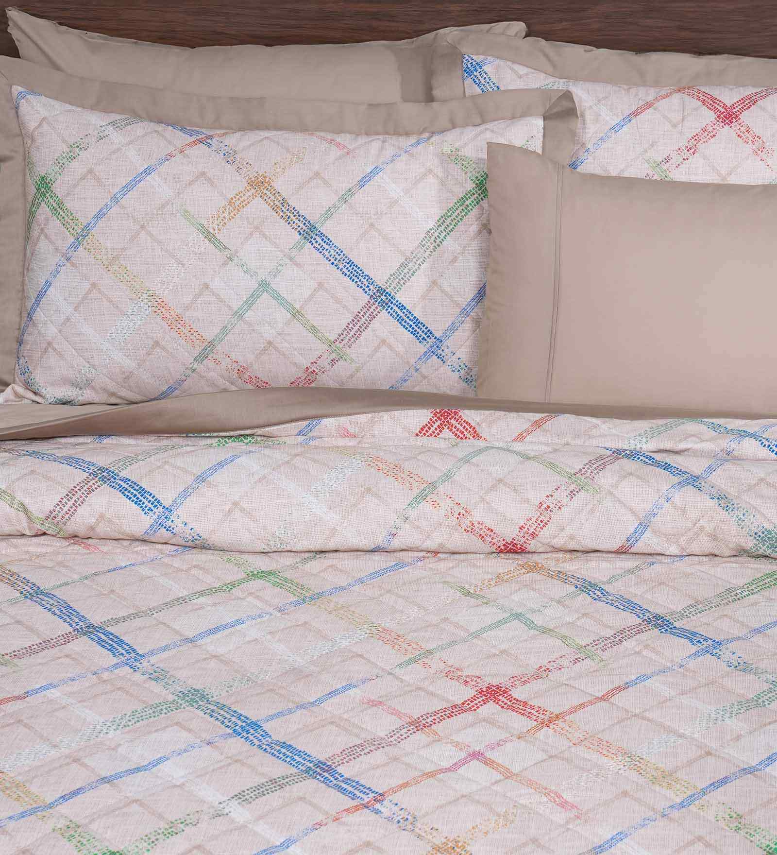Beige Cotton Polyester Geometric Print 121 GSM Double Bed Quilt