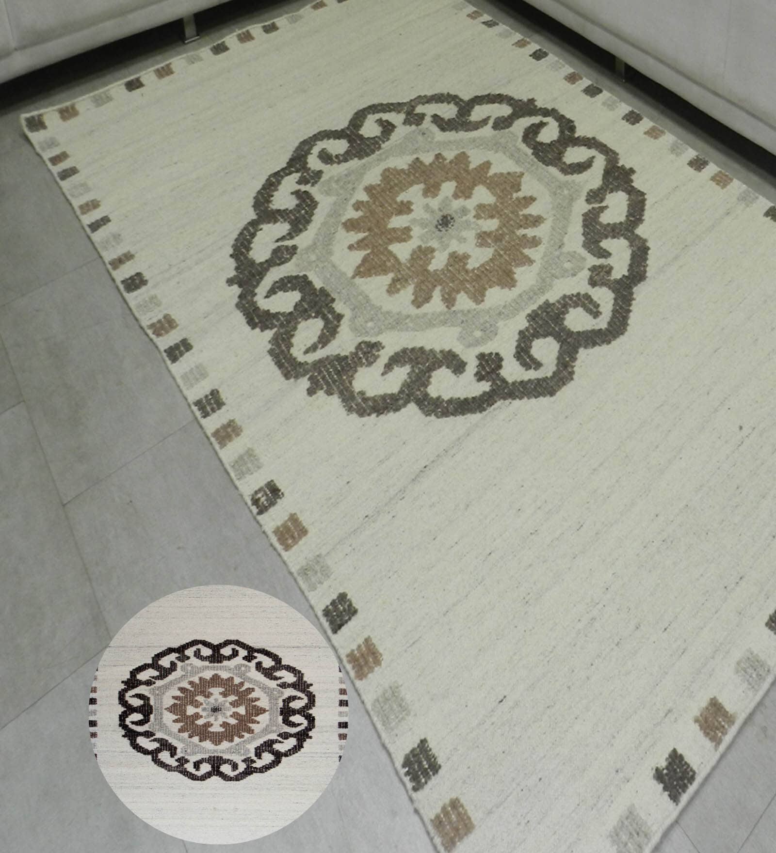 Beige Floral Wool 8X5 Feet Hand Woven Carpet