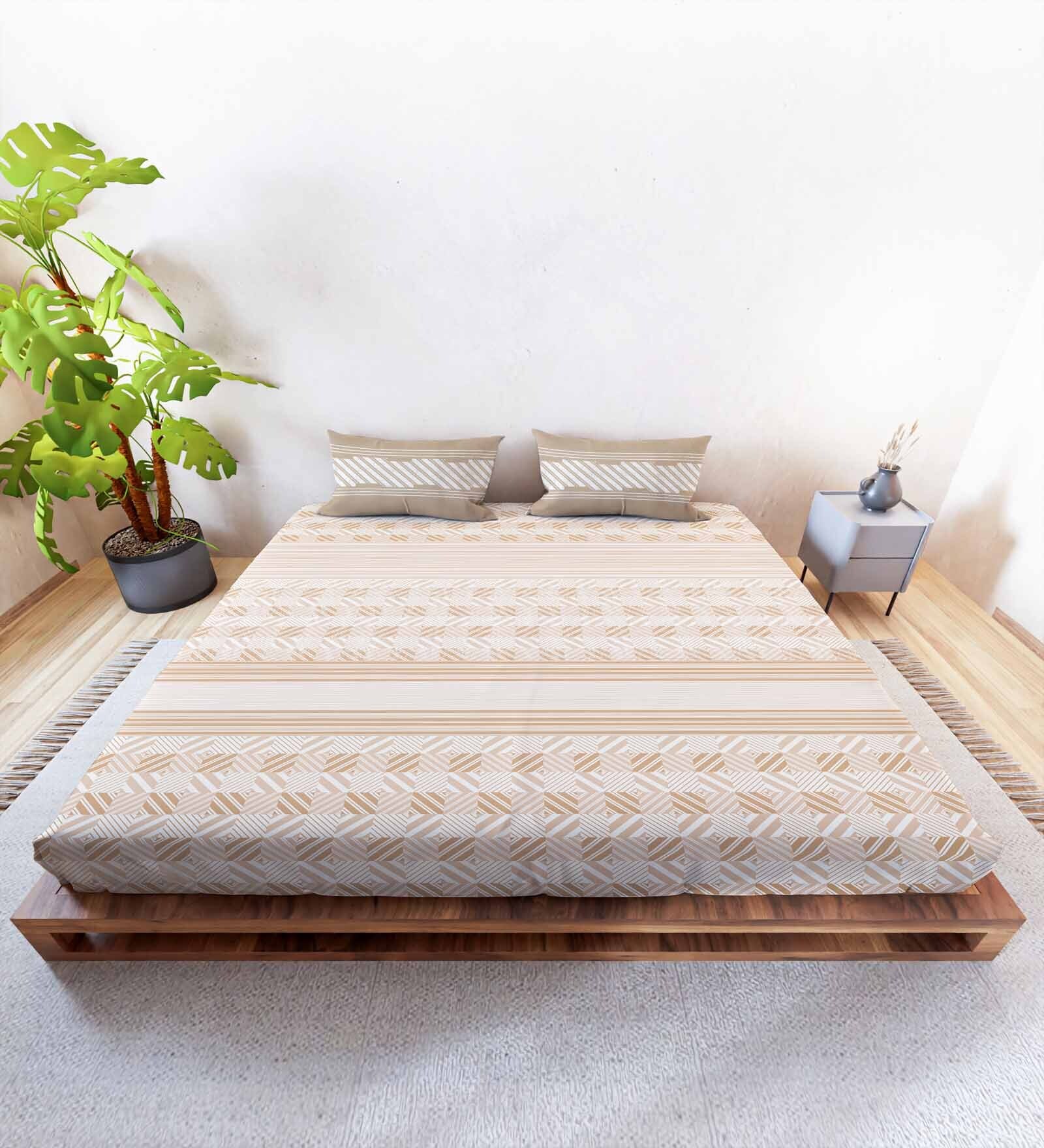 Beige Geometric 144 TC Cotton King Sized Double Bedsheet with 2 Pillow Covers Rushmoor SS23 Collection