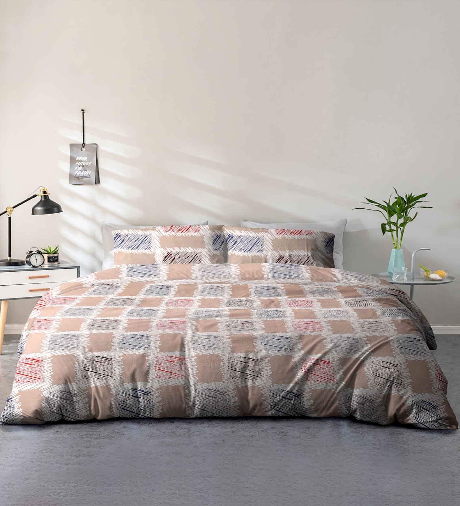 Beige Geometric 144 TC Microfiber Queen Sized Bedsheet With 2 Pillow Covers