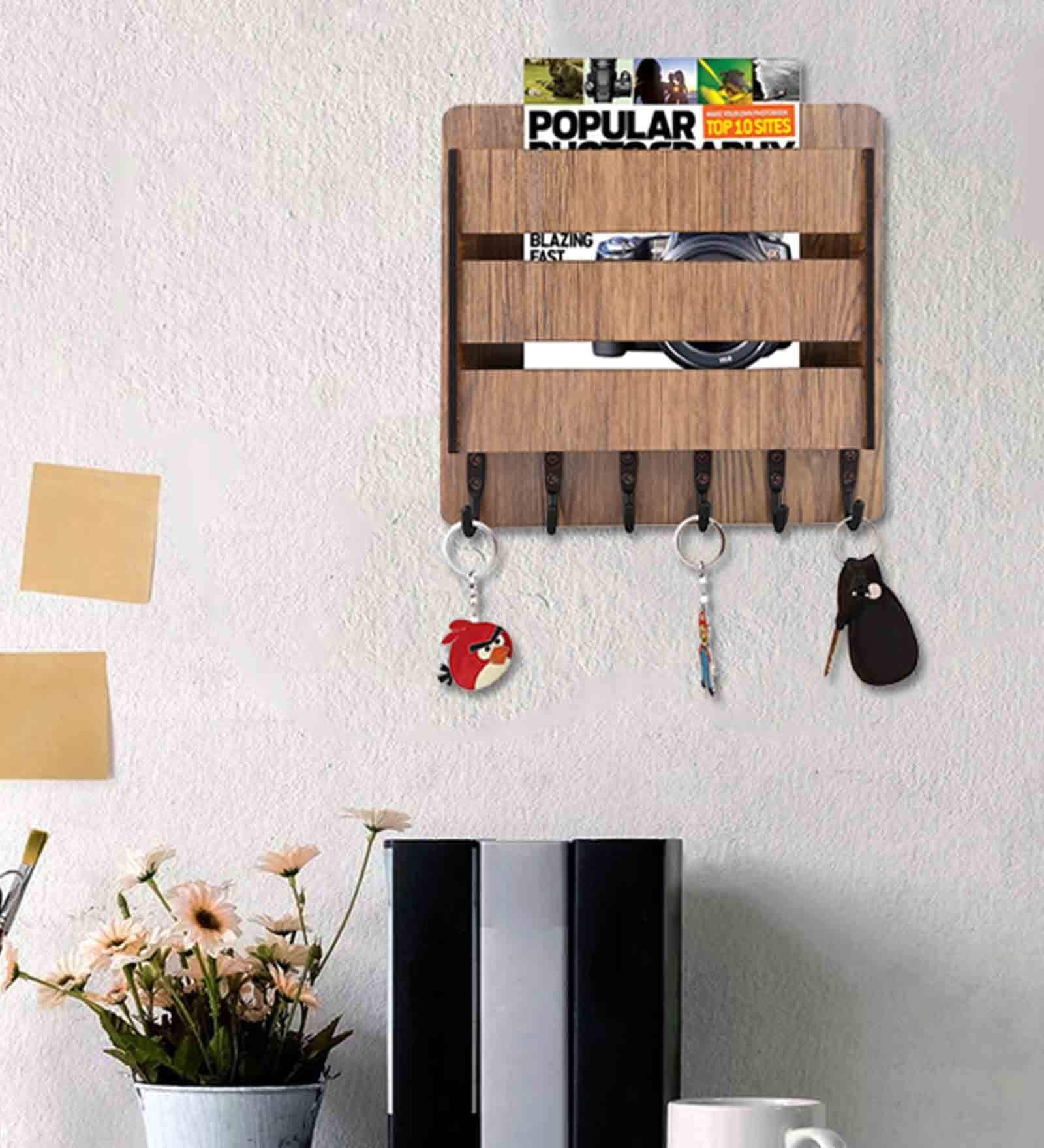Beige Letter For Wall With Key Holder