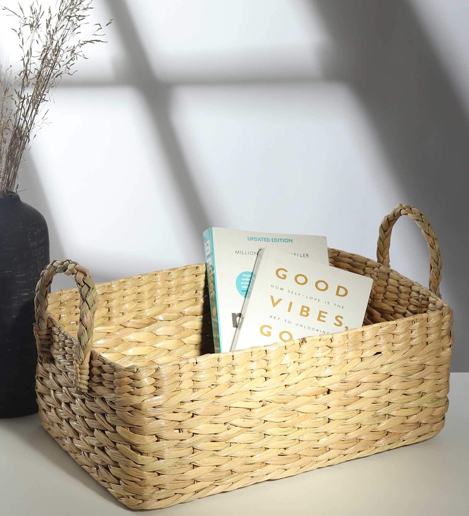 Beige Natural Fibre Medium Gifting Fruit Basket