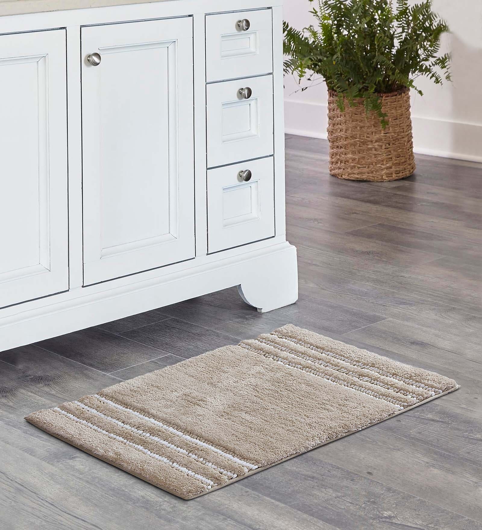 Beige Solid Polyester 32x20 Inches Max Absorbant 1 Bathmat