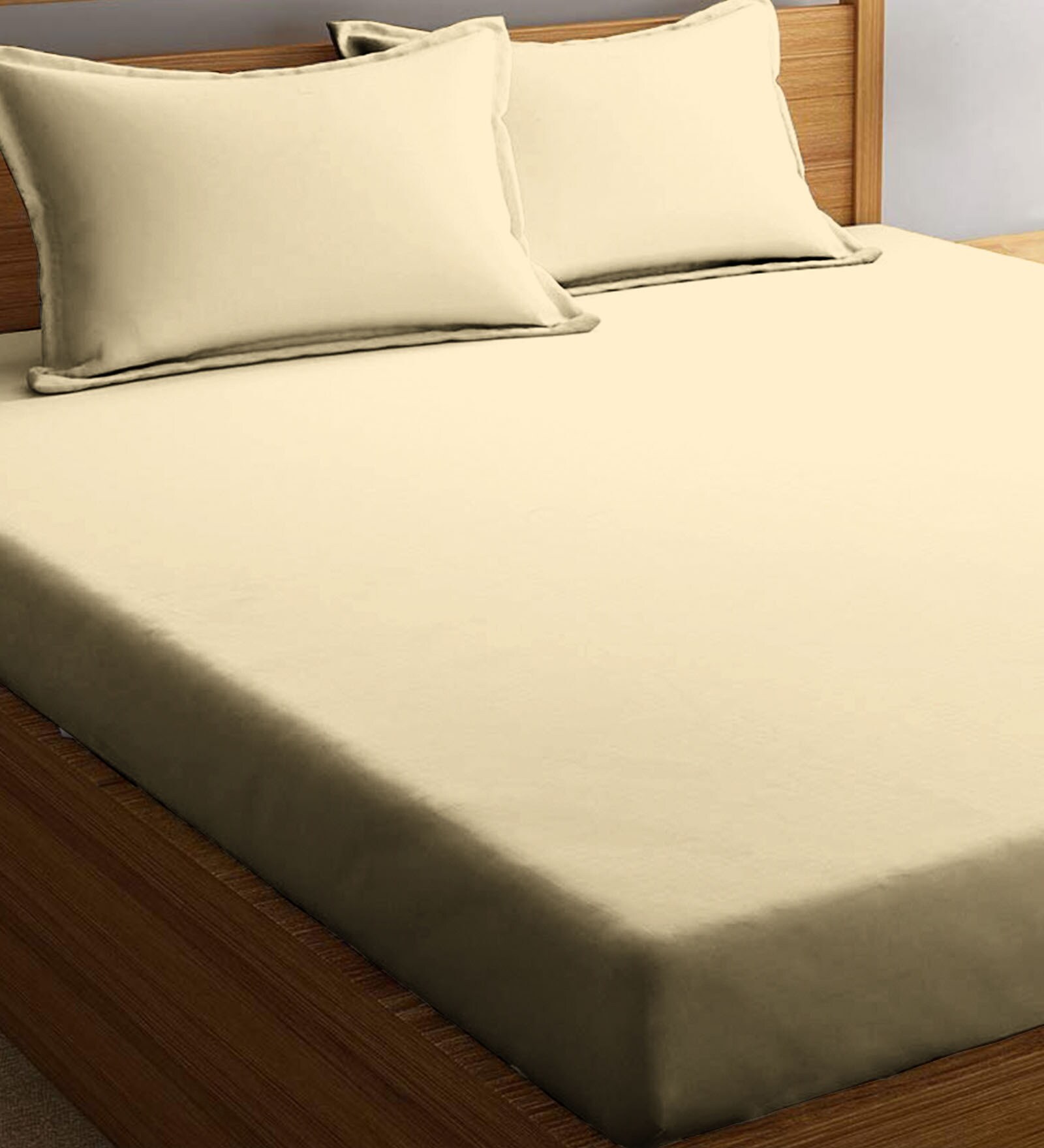 Buy Beige Solid TC 400 Cotton Queen Size Fitted Bedsheet With 2 Pillow