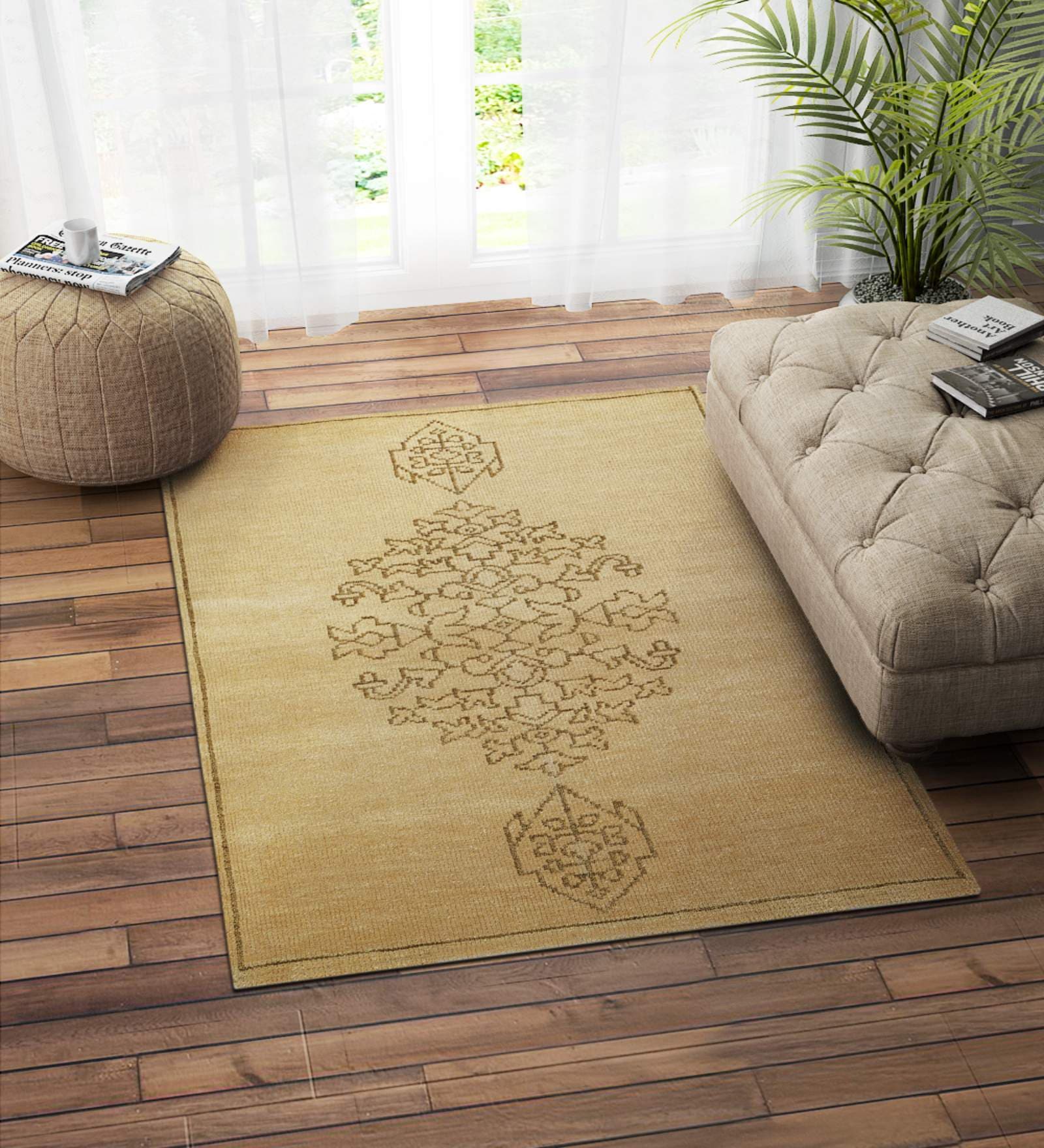 Beige Traditional Wool 4ft x 6ft Hand Tufted Carpet