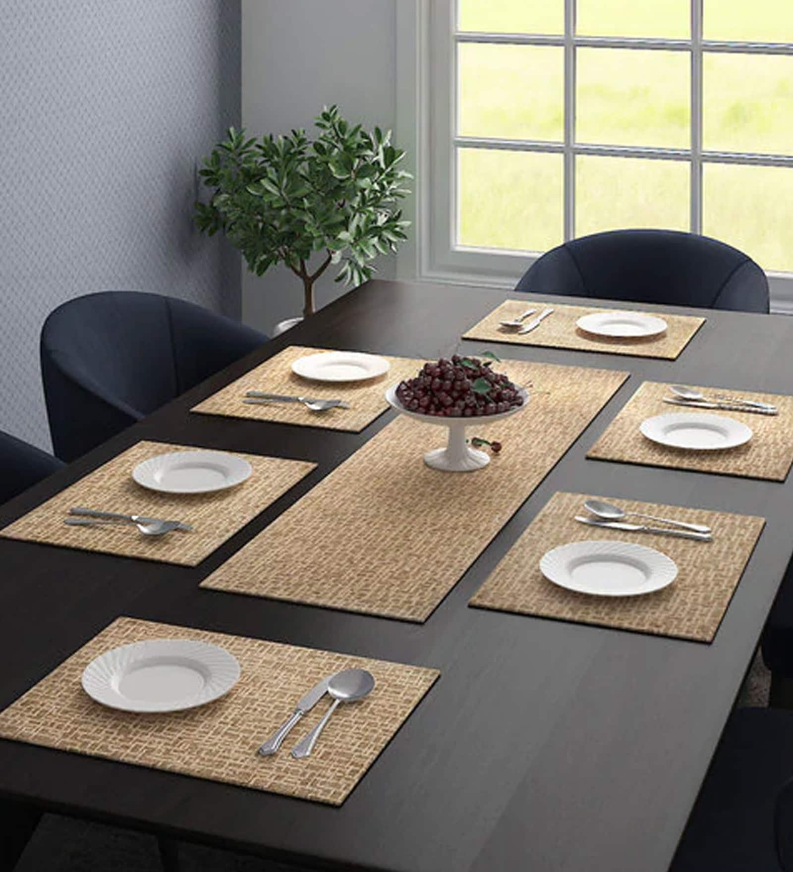 Modern (18x13) Beige Polyester (Set of 7) Table Linen Set