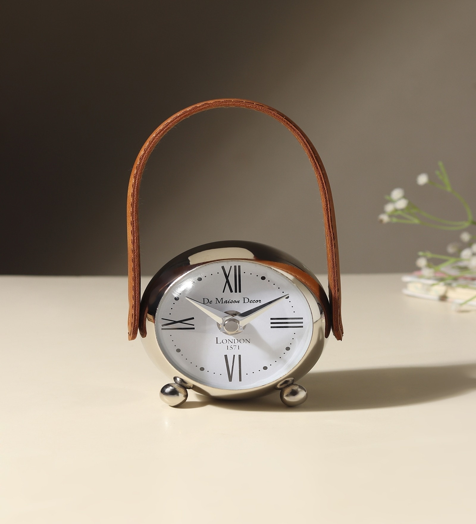Silver Bellamy Table Table Clock