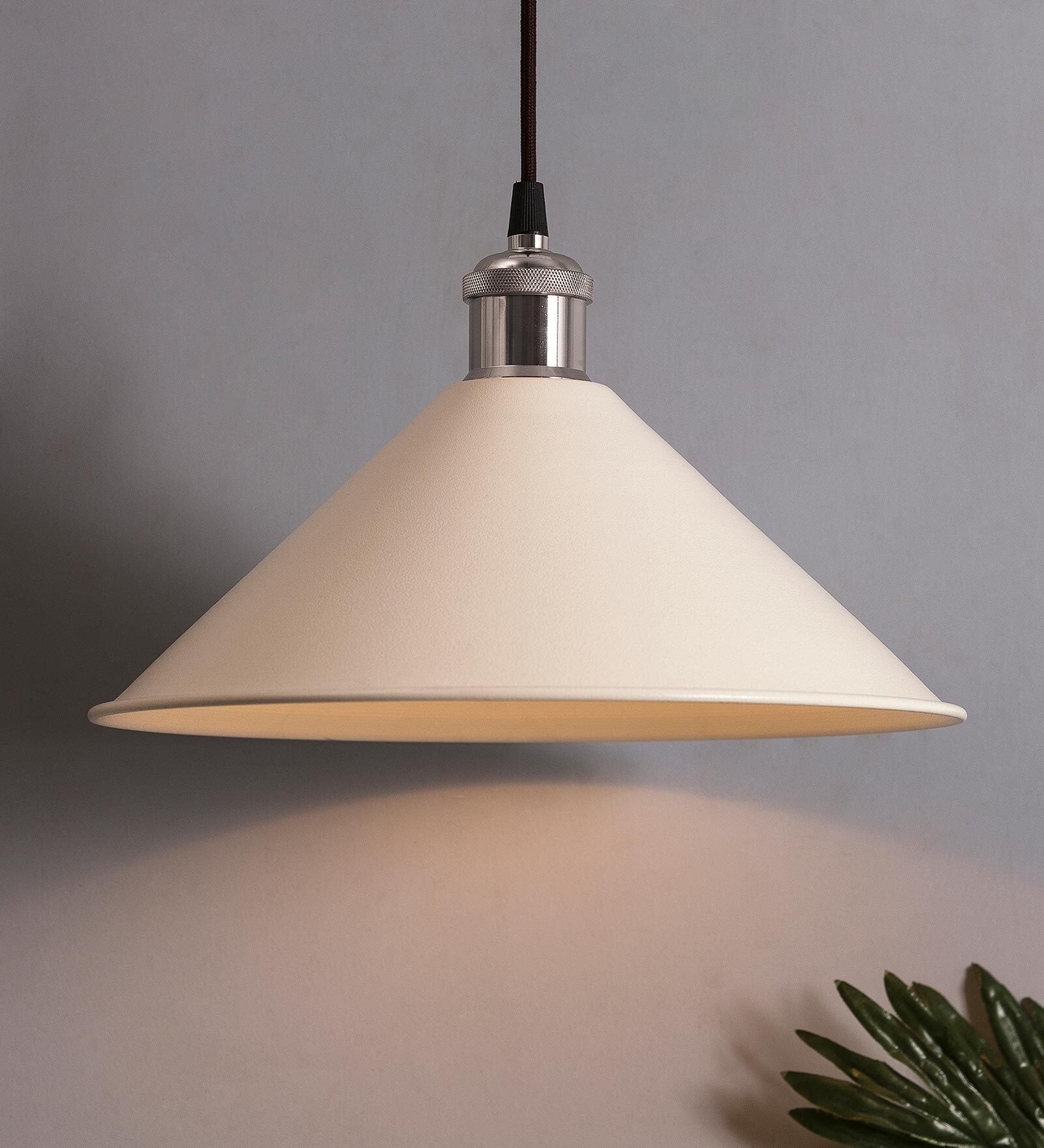 Bellona White Metal Hanging Light