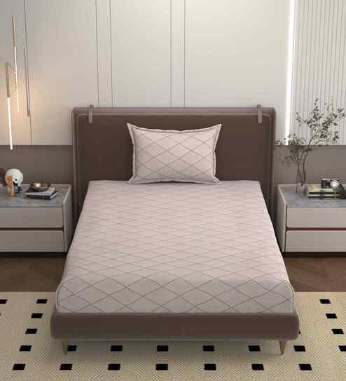 Pink 250 Tc Cotton Bedsheet With 1 Pillow Covers