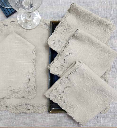 Beige (18 x18 ) Cutwork Hand Scallop Embroidered Cotton (Set of 4) Napkin Sets