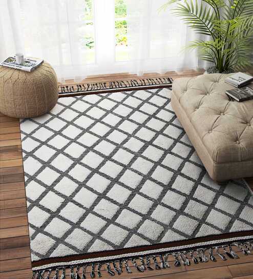 Beige Geometric Wool 5ft x 8 ft Hand Knotted Carpet