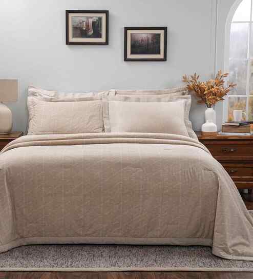 Beige Cotton Geometric Print 110 GSM Single Bed Quilt