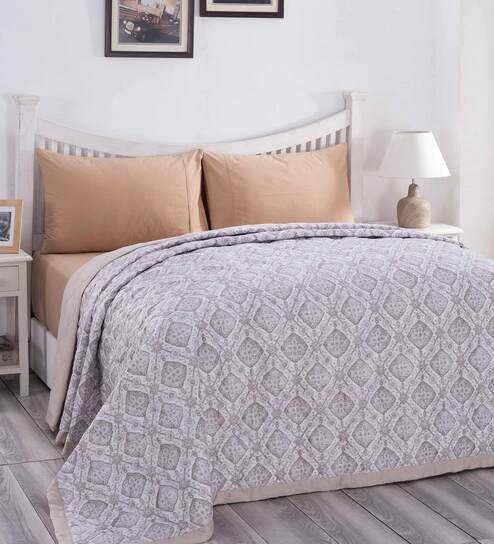 Beige Cotton 120 Room Temperature Double Bed Quilt by Maspar