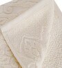 Beige 100% Cotton Solid 550 GSM Bath Towel