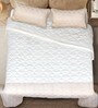 Beige Noor Reversible King Quilt 90X90 With 2 Pillow Covers