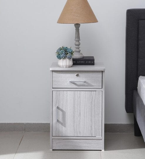 Pepperfry bedside deals table