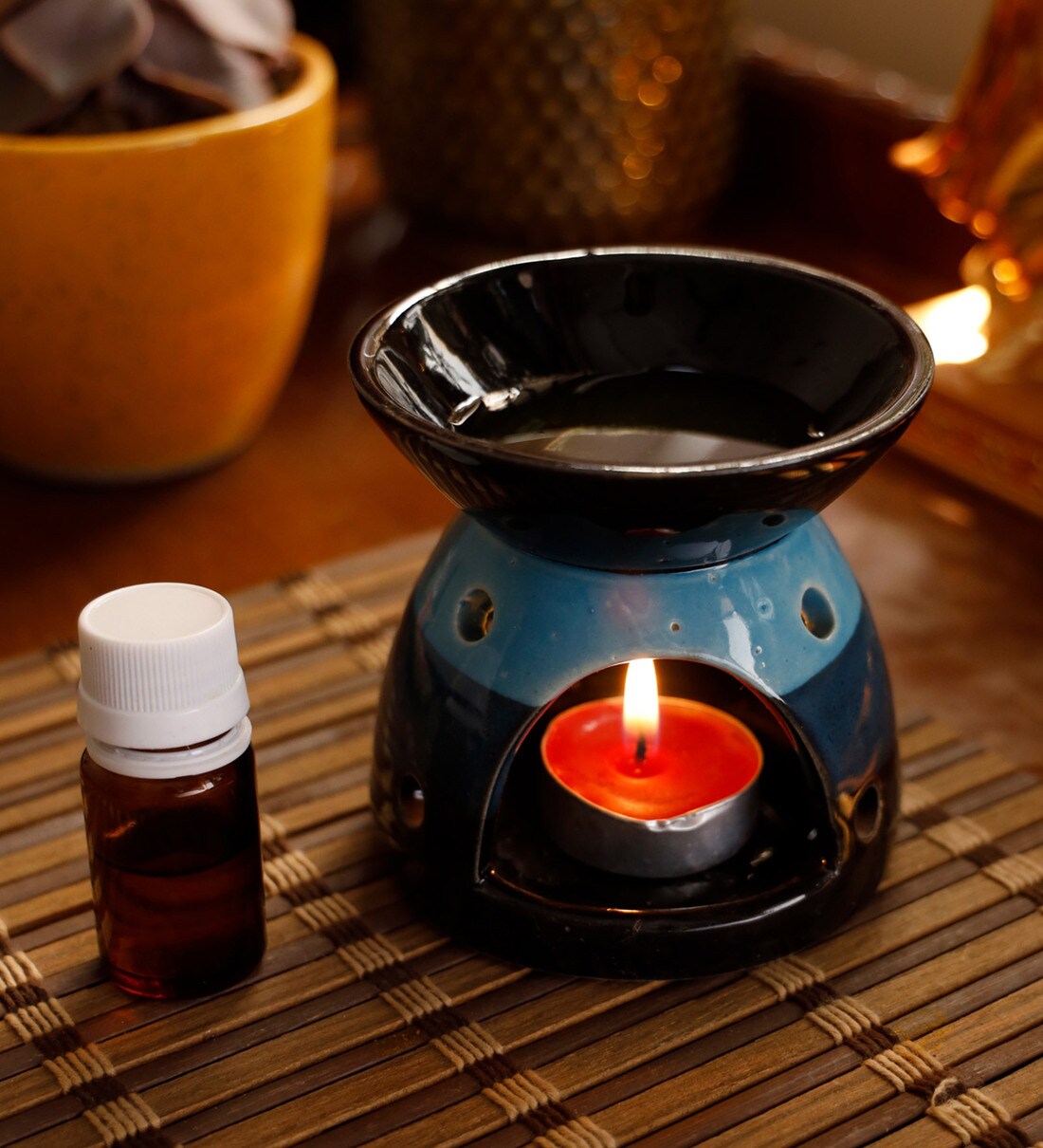 Buy Black Ceramic Aroma diffuser by Lyallpur Stores Online Diffusers