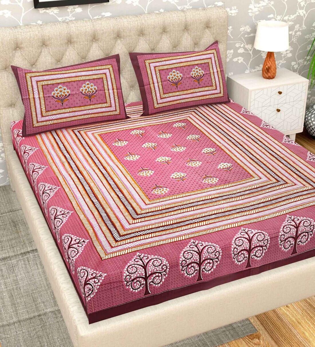 Buy Black Geometric 200 TC Cotton Double Bedsheet with 2 Pillow Covers