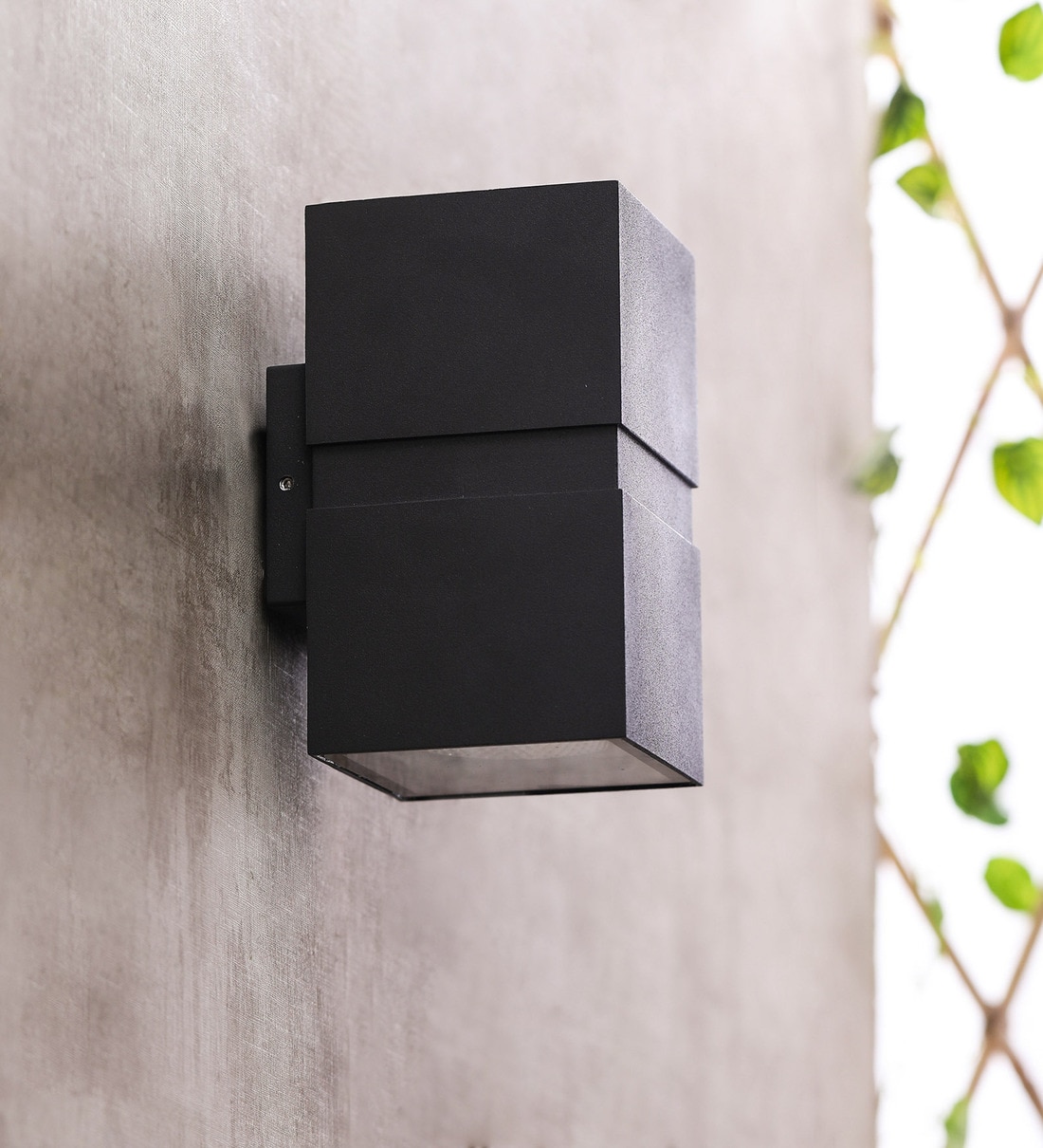 Buy Black Metal Outdoor Wall Light by Jainsons Emporio Online Outdoor