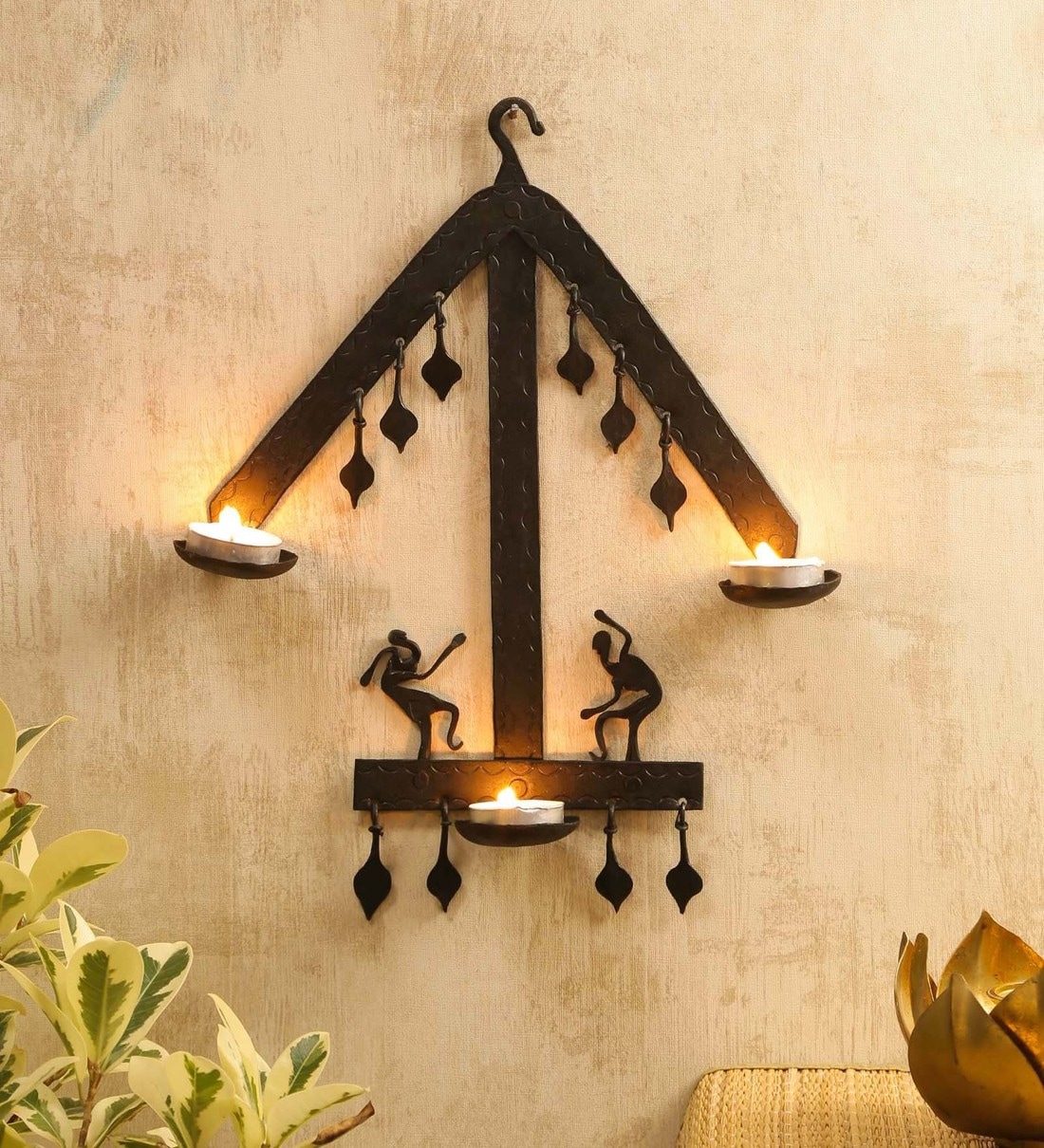 Buy Black Metal Wall Tea Light Holder by Chinhhari Arts Online Wall