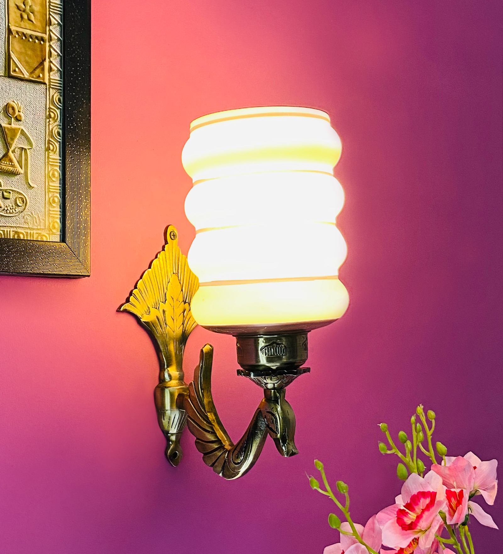 Black & White B22 holder Metal & Glass Uplight Wall Scone