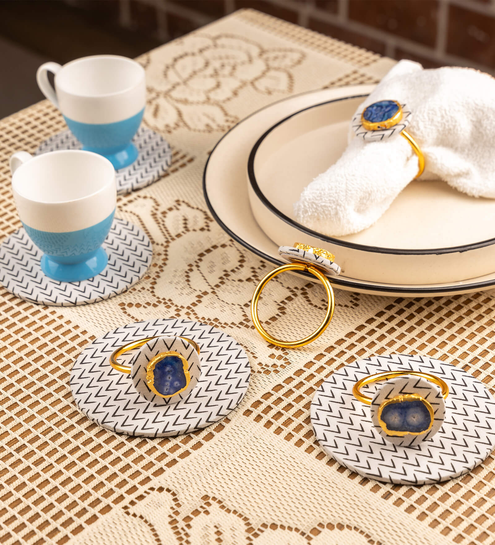 Black & White Cotton Fabric Coated Mdf Napkin Ring With Agate And Coaster Set Of 4