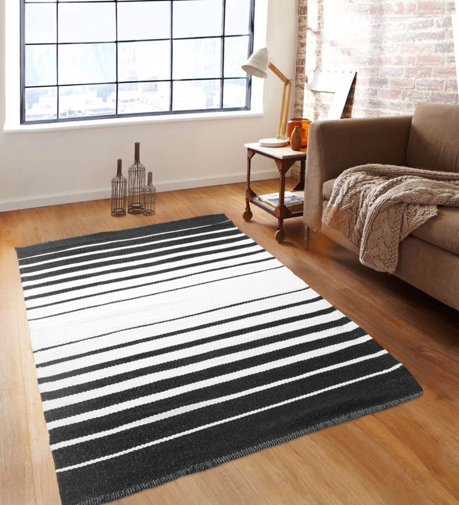 Black & White Polypropylene Striped 3 x 5 Feet Dhurrie