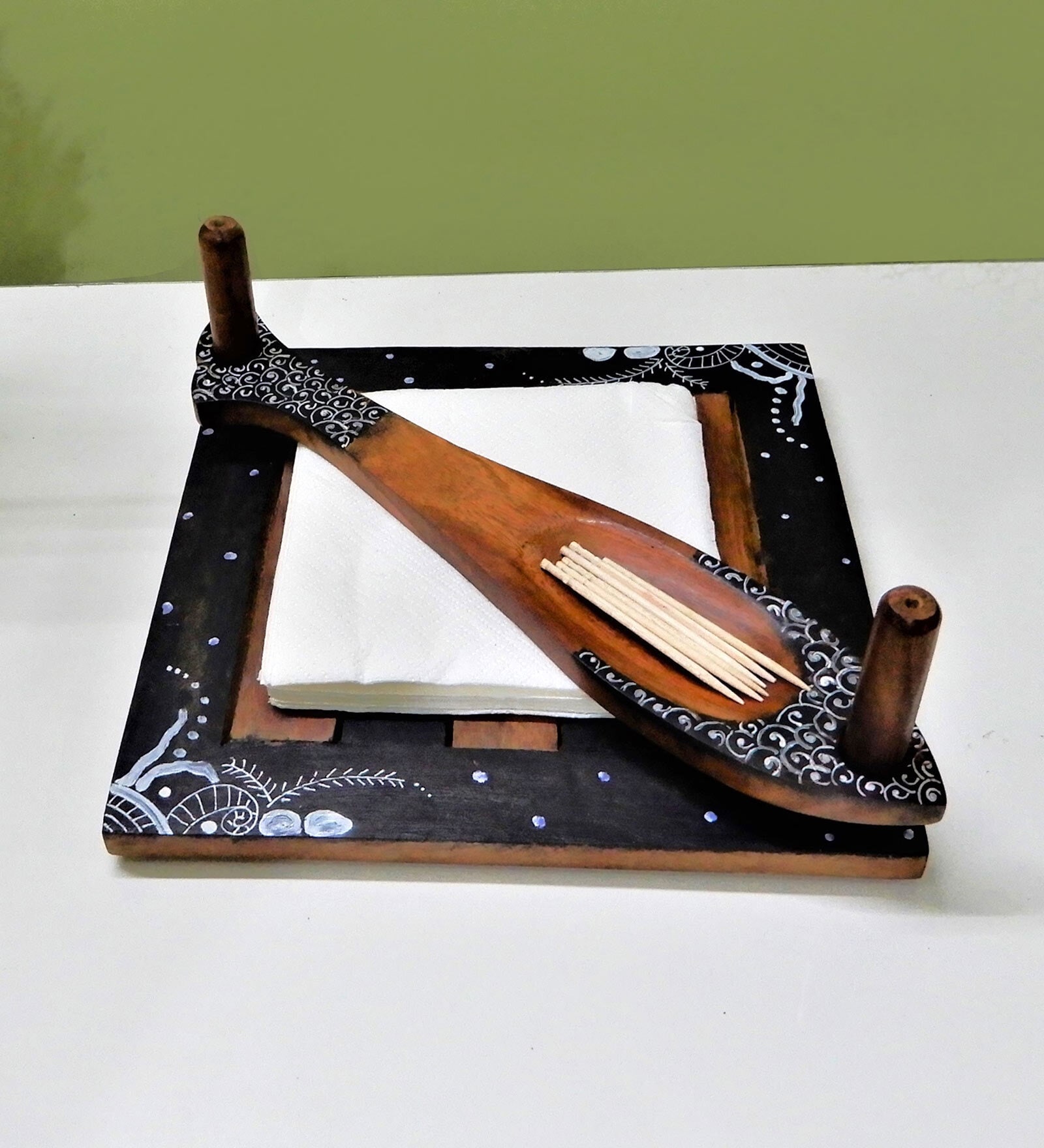 Black  Handpainted  Wood  4 Pcs Tissue Holder with Toothpick organiser & Wooden Screw