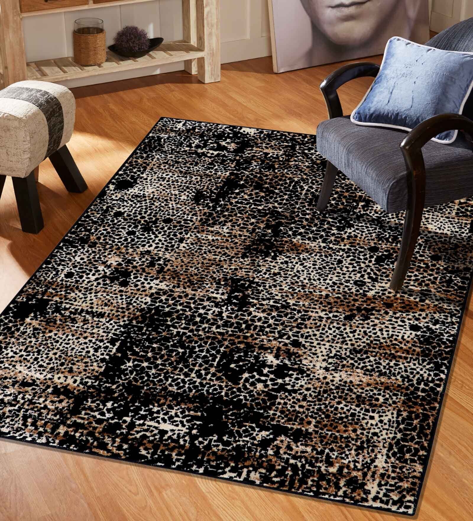 Black Abstract Nylon 5 ft x 7 ft Machine Made Carpet