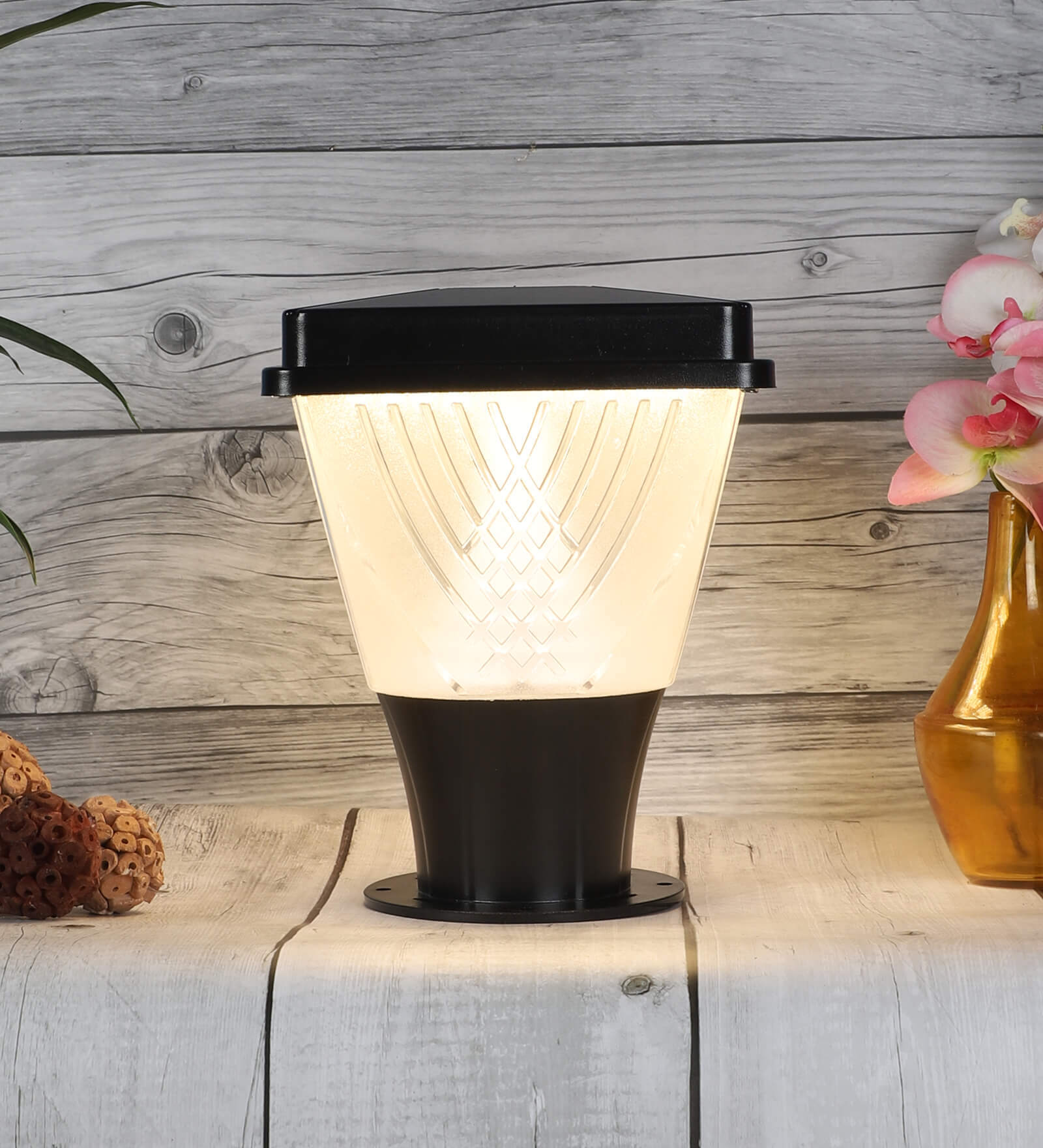 Black Acrylic 12 Watt LED Gate Light Black Acrylic 12 Watt LED Gate Light