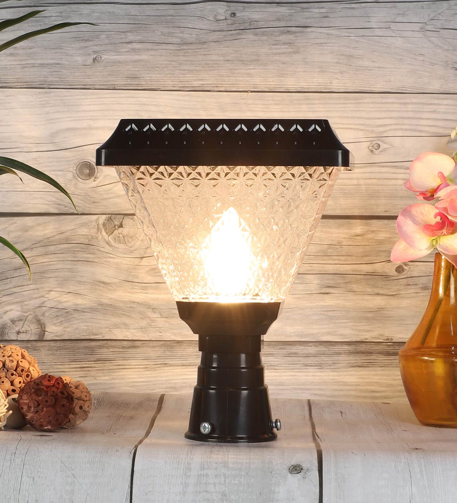 Black Acrylic 9 Watt Gate Light