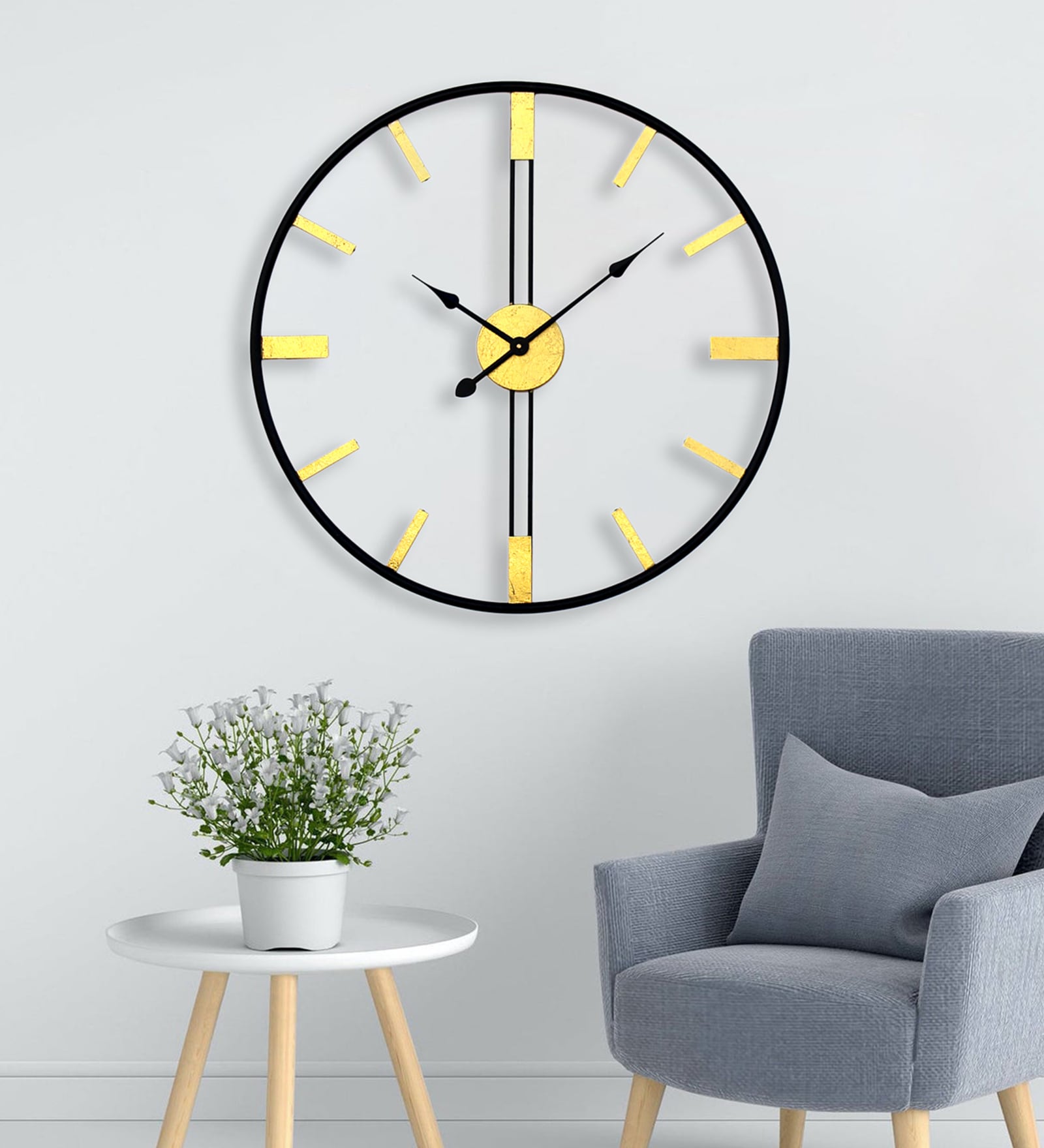 Black & Gold Metal Aesthetic Novelty Wall Clock
