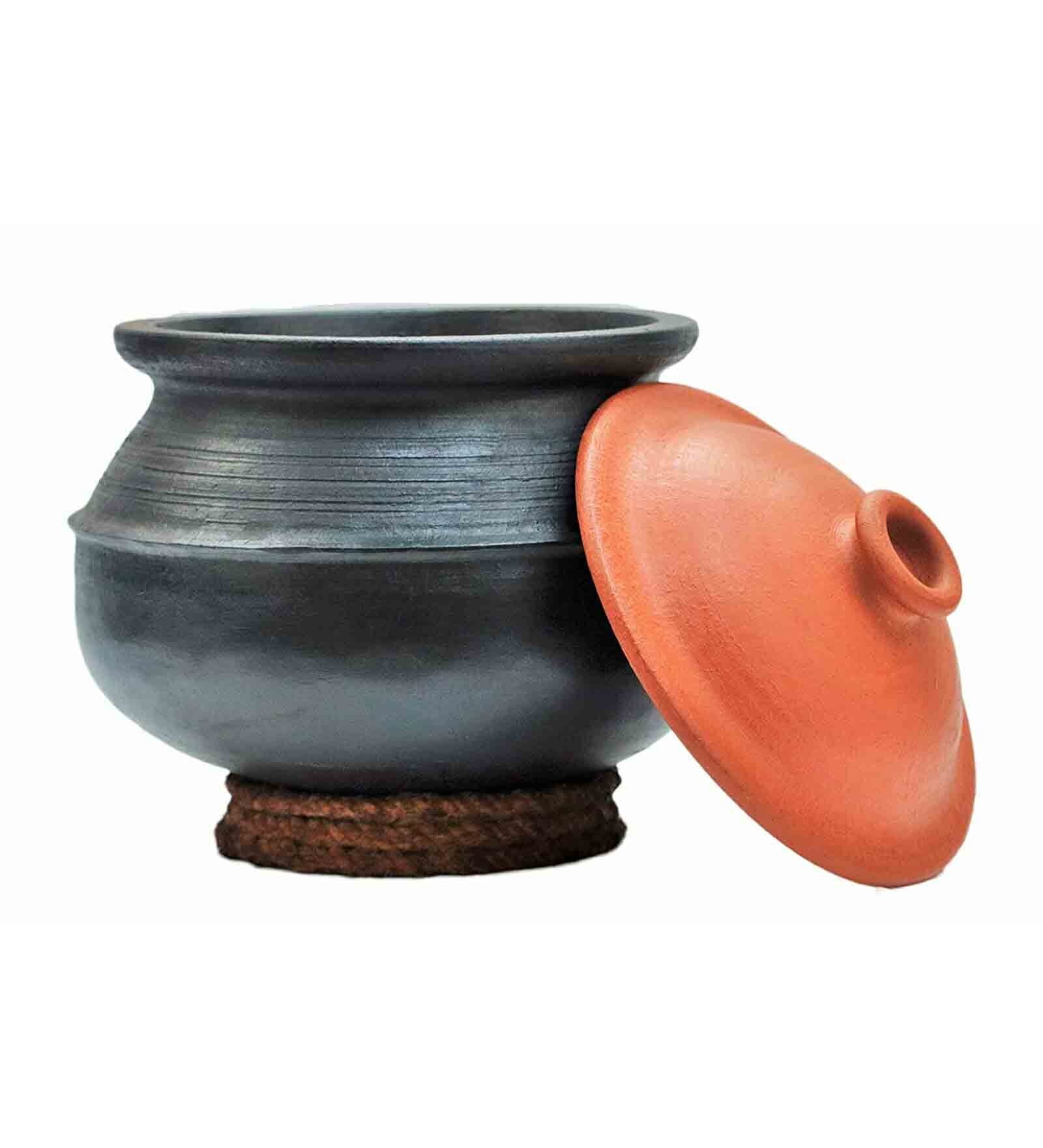 Black Clay Handi with Lid 1 Litre