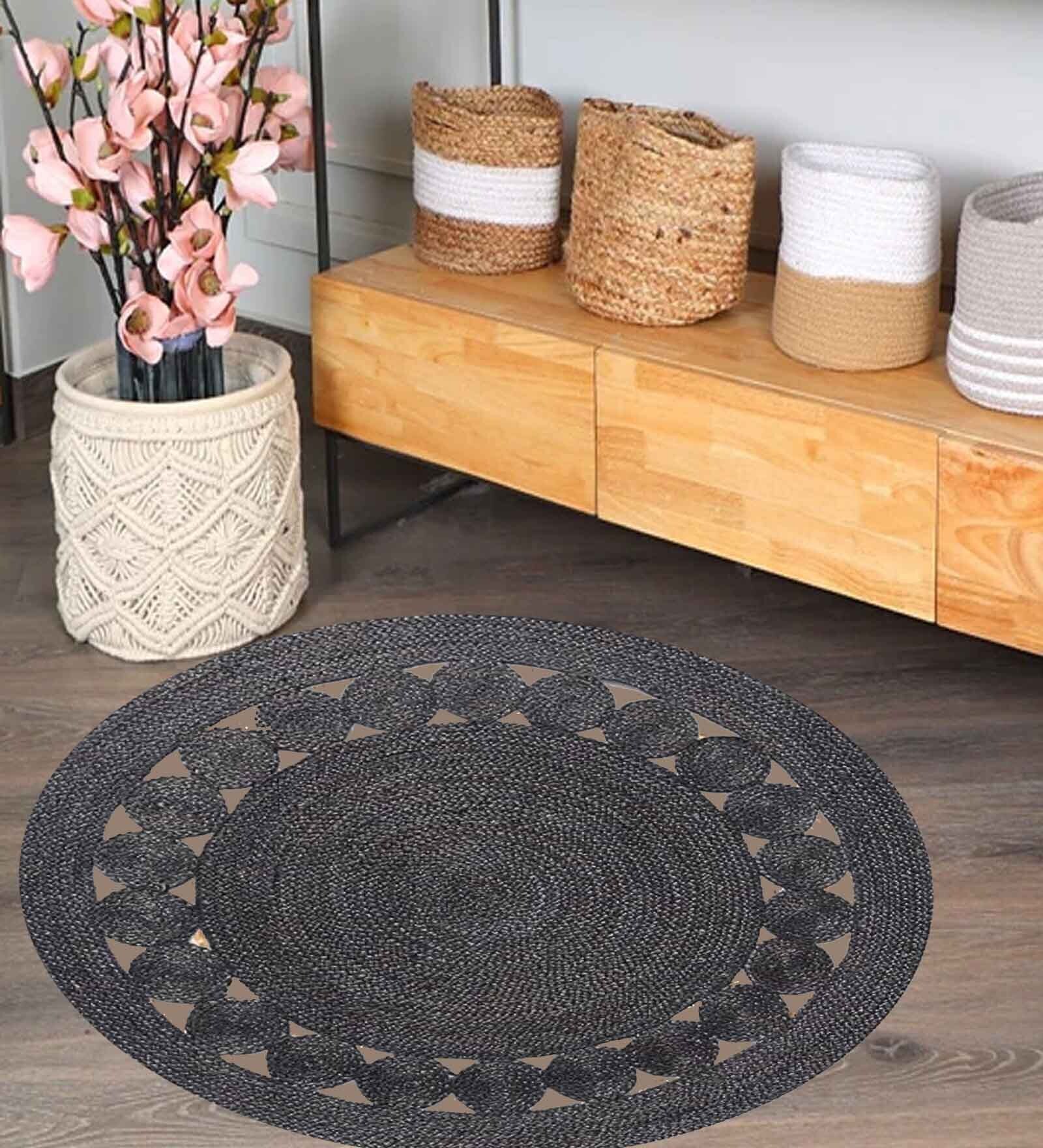 Black Geometrical Jute 5 X 5 Feet Hand Woven Round Carpet