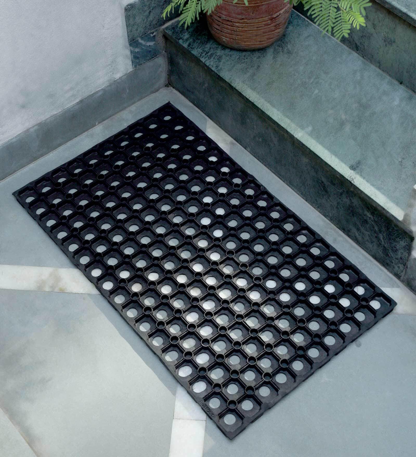 Black Geometric Rubber 30x17 Inches AntiSkid Bath Mat