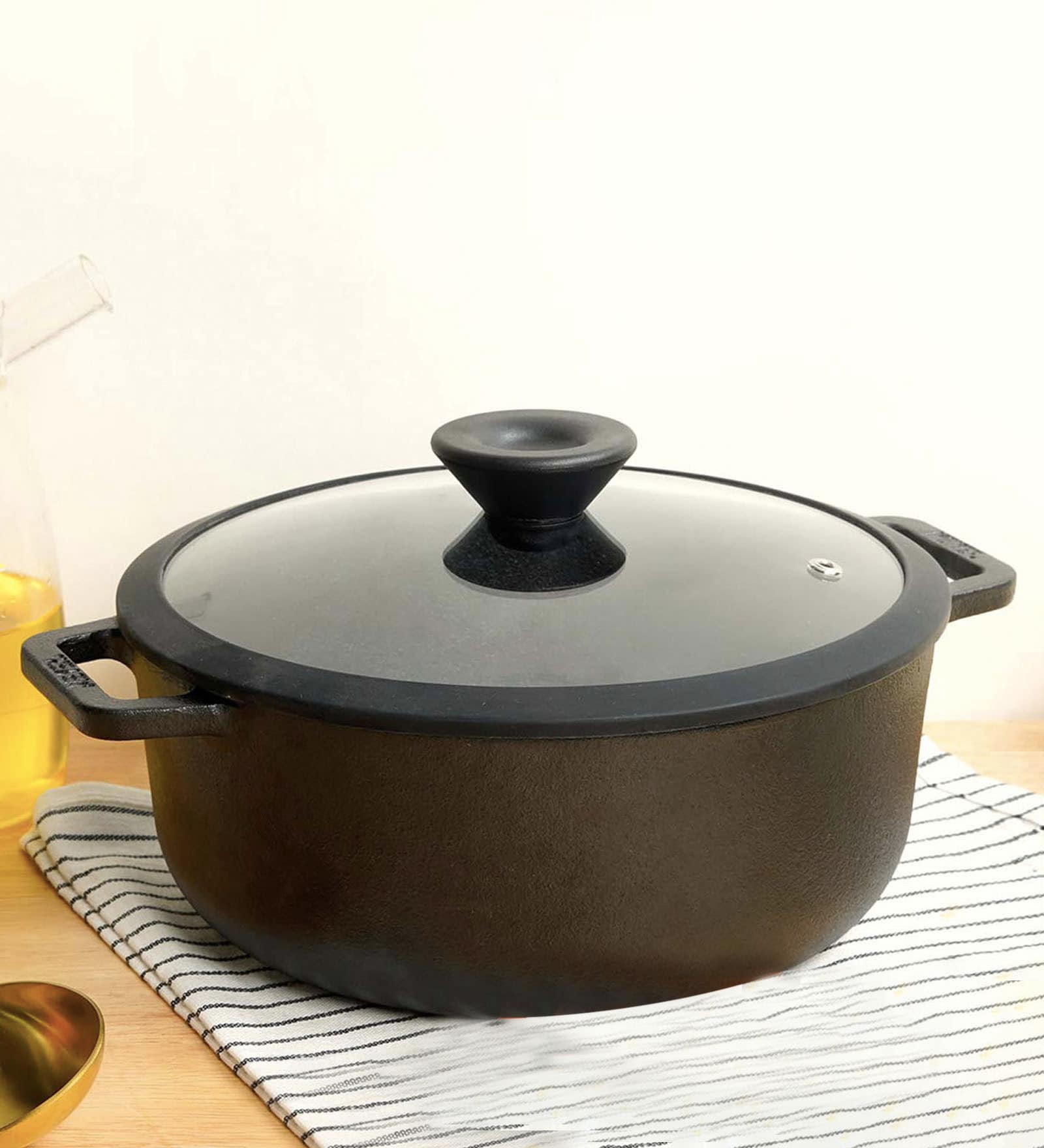 Pre Seasoned 4.6 Ltrs Non- Stick Black Cast Iron Cooking Pot with Lid