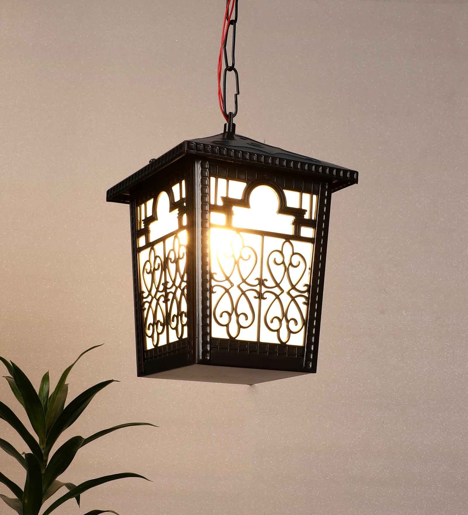 Black Iron 9 Watt Outdoor Hanging Light
