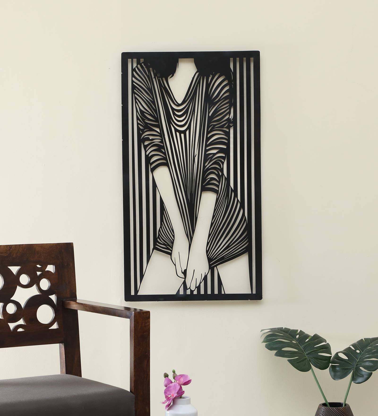 Buy Black Iron Lady Metal Wall Art at 43% OFF by Desert Oak | Pepperfry