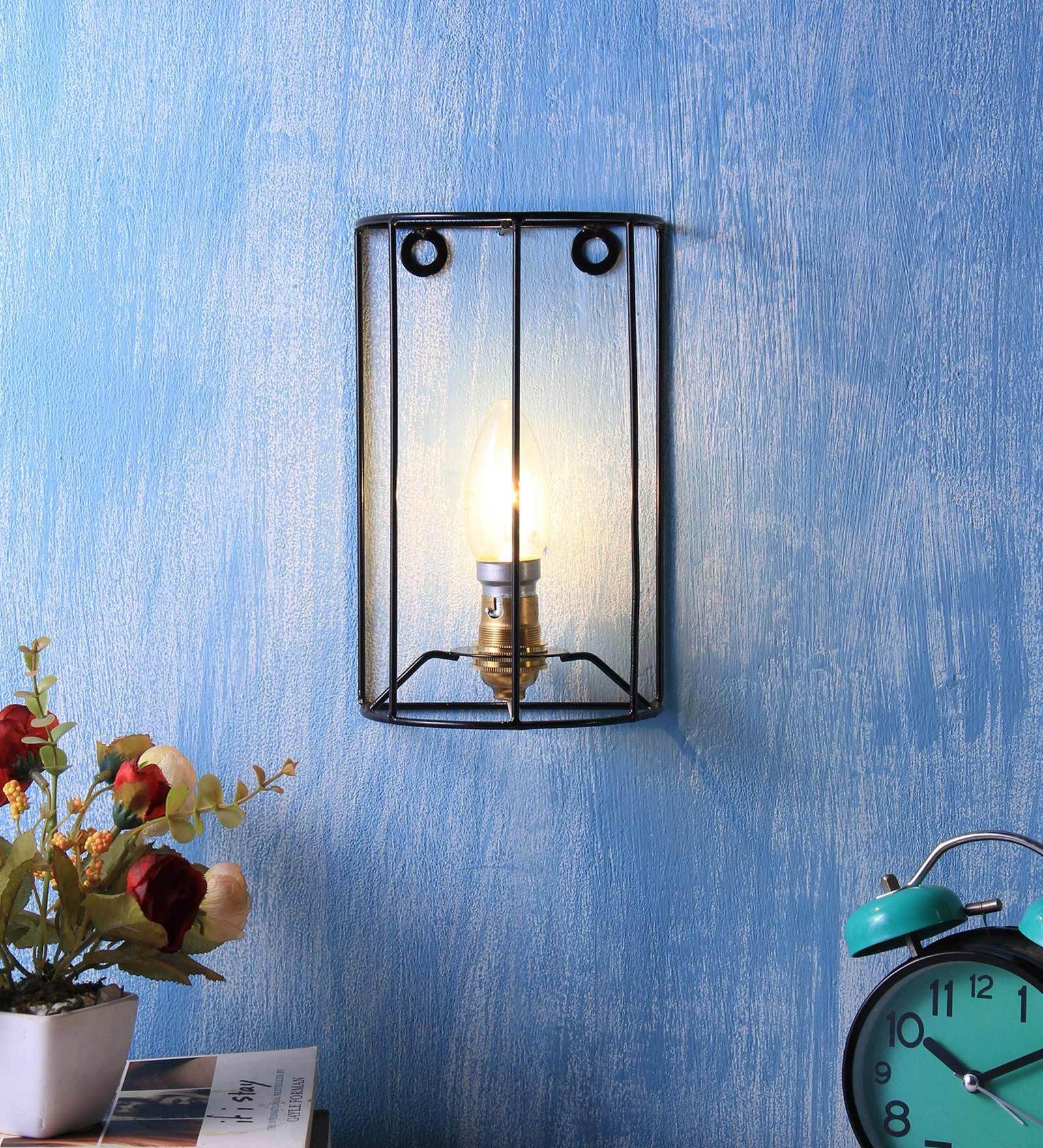 Metal Novelty Wall Light (Black)