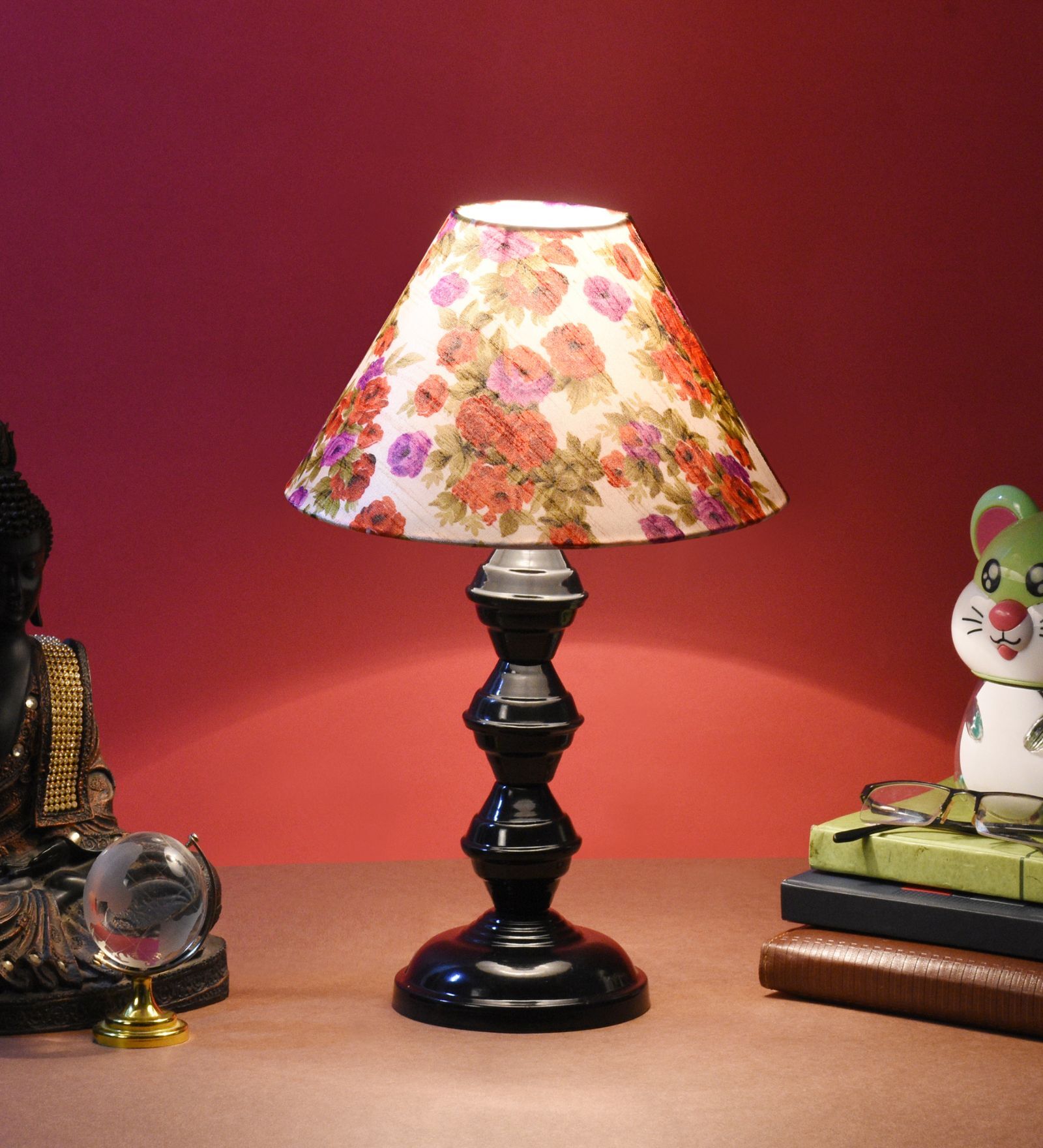 Black Metal & Cotton Red & Purple Colour Table Lamp Black Metal & Cotton Red & Purple Colour Table Lamp