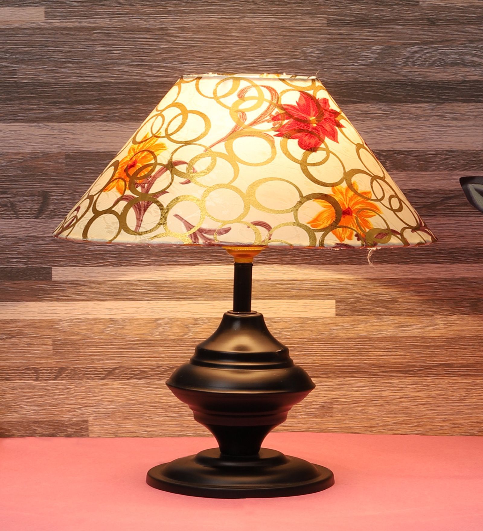 Black Metal & Cotton Red & Yellow Colour Table Lamp