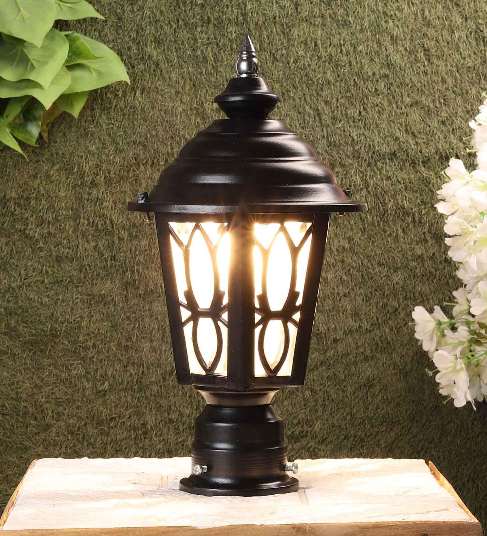 Jenson Black Metal Gate Light