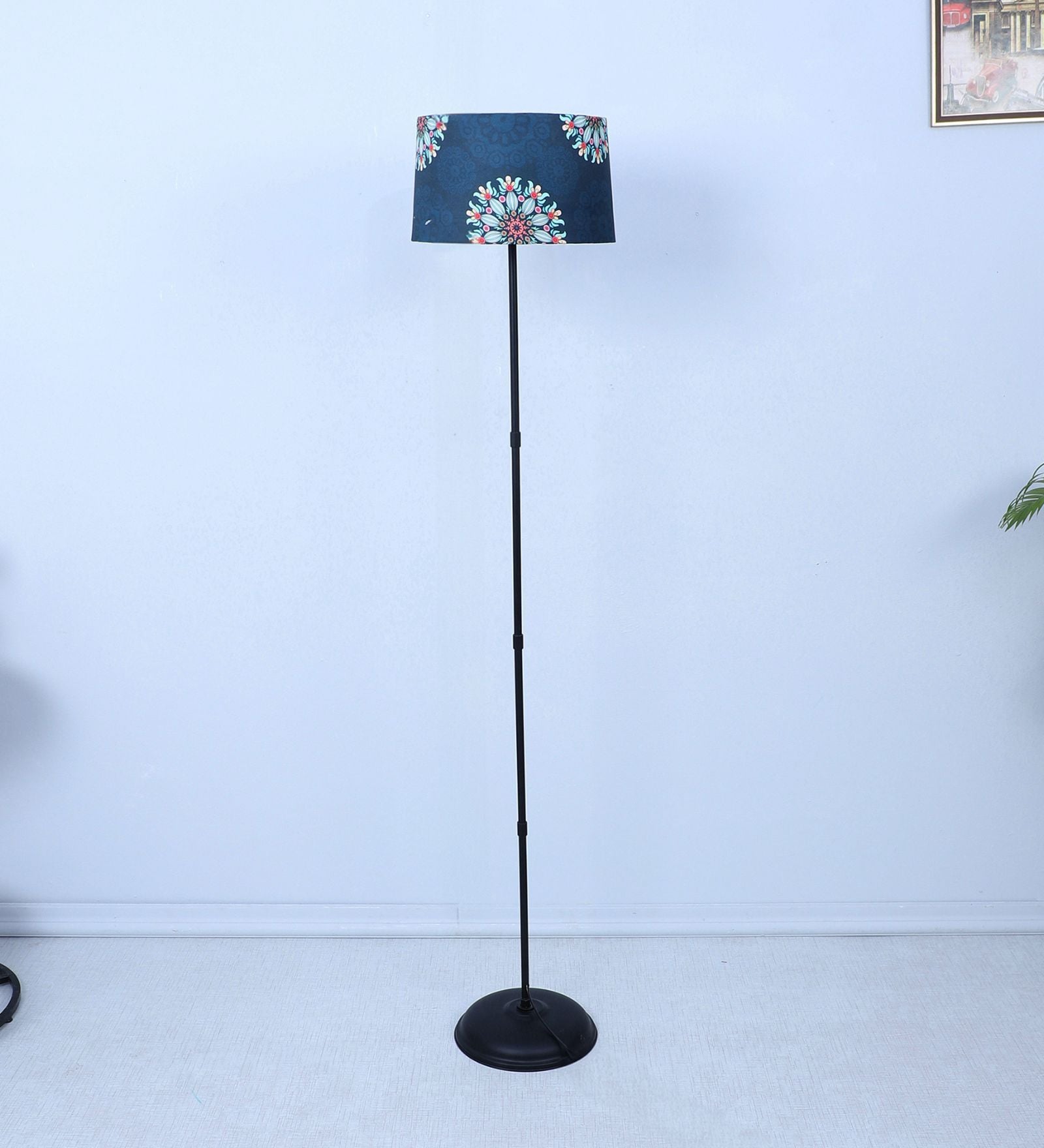 Black Metal-Iron Base Foldable Floor Lamps Narcissue Floral Print Satin Shade