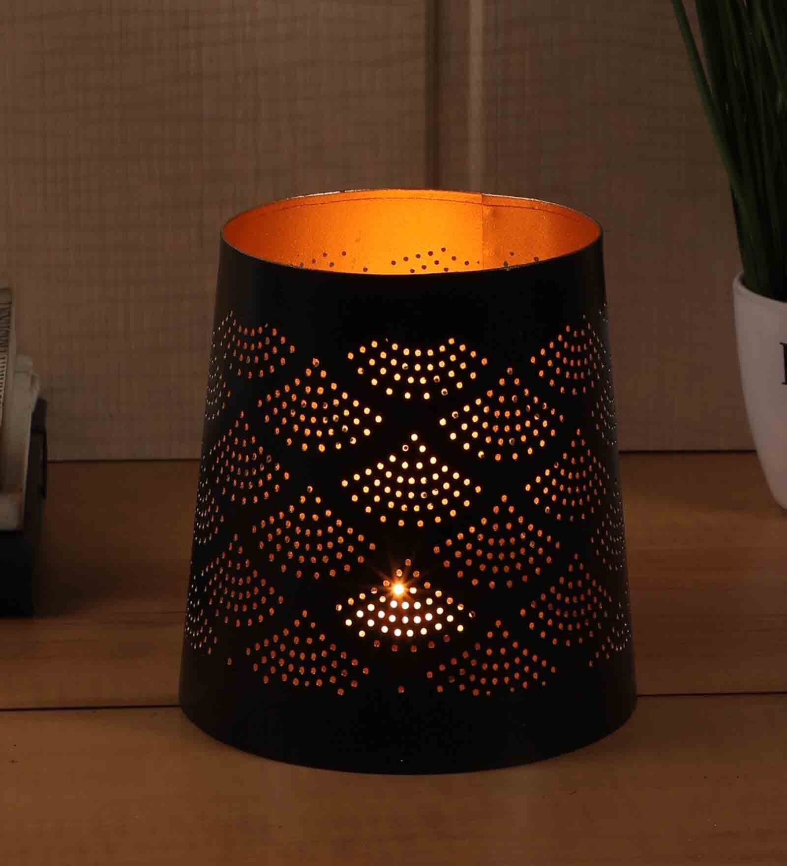 Mesh Work Pattern Black Metal Table Tea Light Holder